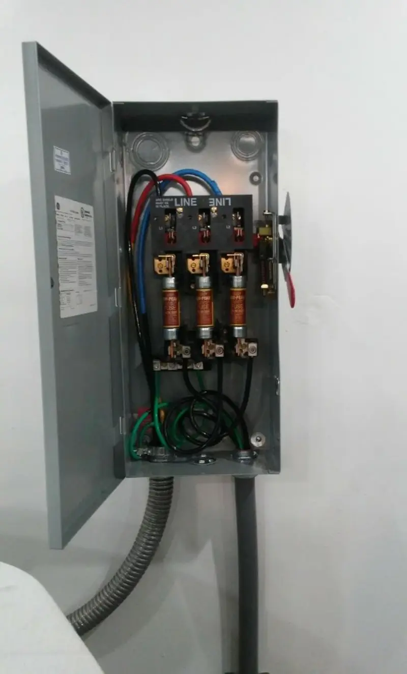 Three-phase disconnect switch installed for Smoke Detector Installation in Butler